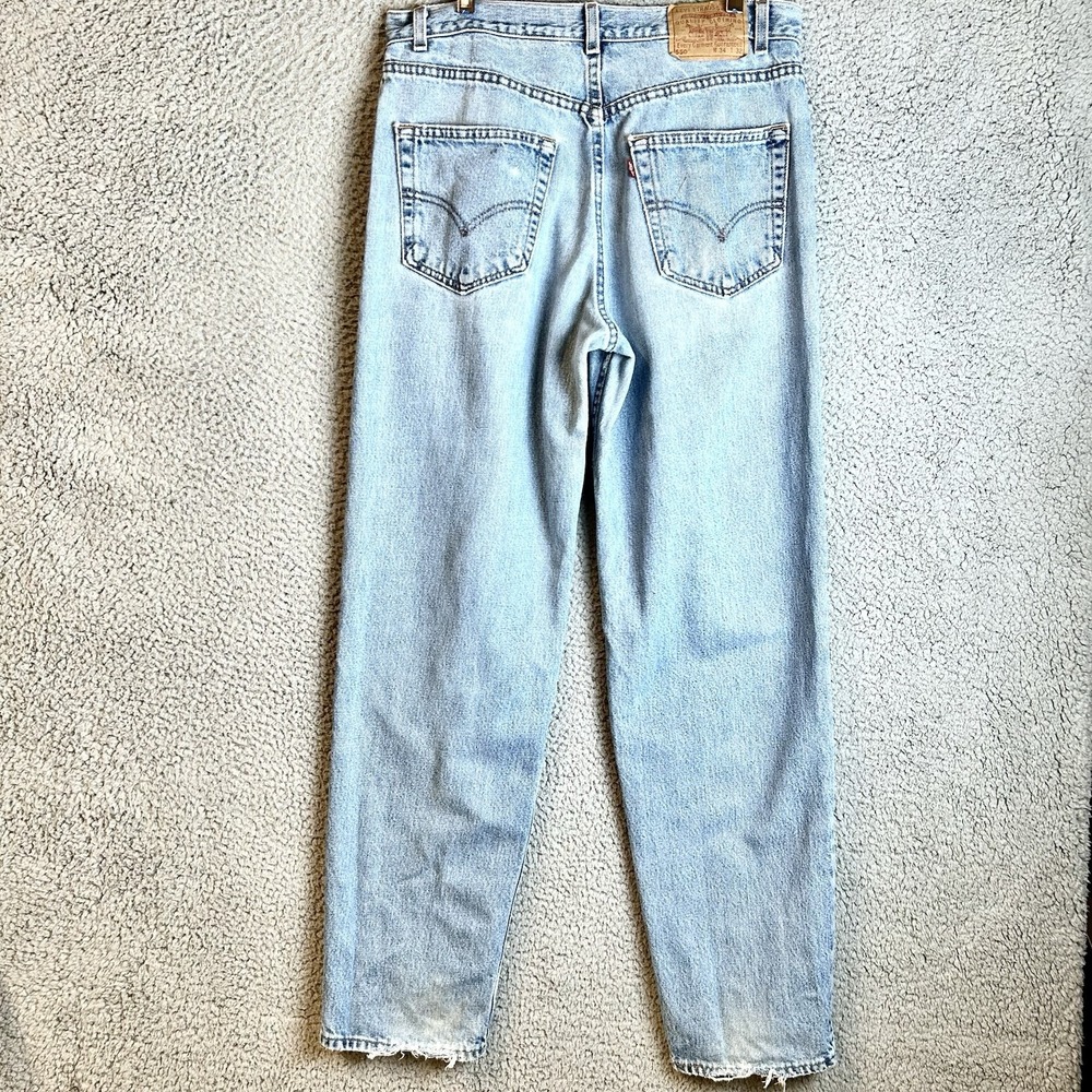 VTG 2000 Blue 550 Levis Jeans Relaxed Fit 32x32 Made In USA Originally 34x32
